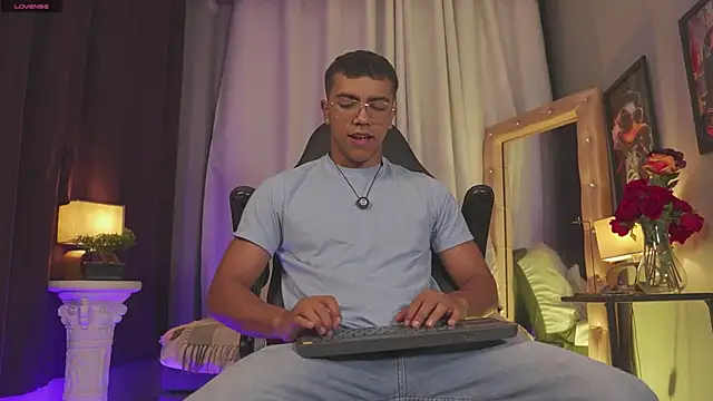 Colstorw  online show from April 2026 10:04:02 AM