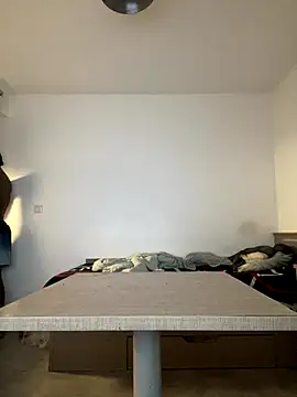 Renoirmonter online show from October 2025 05:41:02 AM