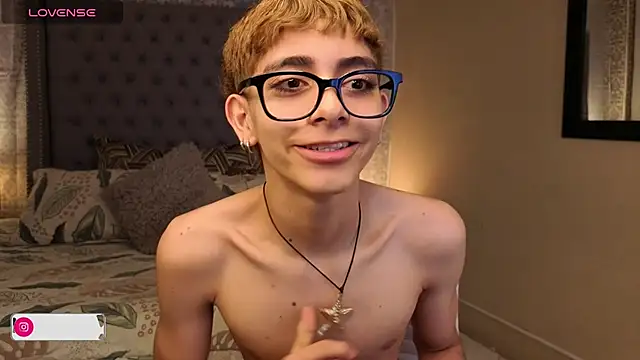 Matty Sparkk online show from October 2025 12:55:02 PM