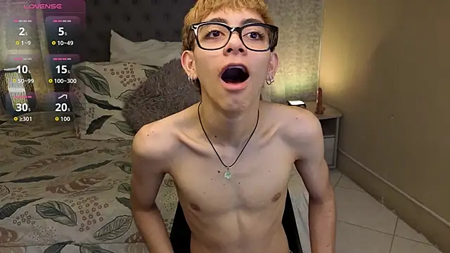 Matty Sparkk online show from November 2025 01:56:02 PM