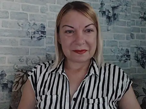 Snapshot of Lillia_Ray chatting on September 2025 05:29:01 AM Lillia Ray online show from September 2025 05:29:01 AM