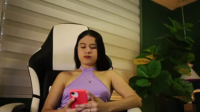 Danaa Rouse online show from October 2025 09:15:02 PM