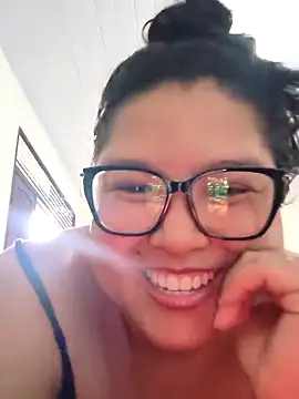 Snapshot of DianaGom chatting on March 2026 12:42:02 PM DianaGom online show from March 2026 12:42:02 PM