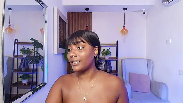 Coral Lise online show from October 2025 01:20:02 PM