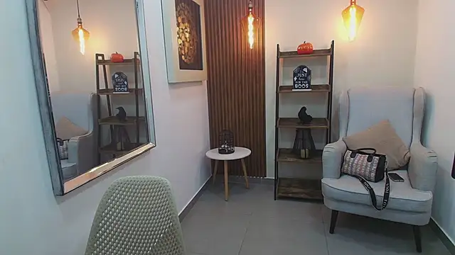 Coral Lise online show from October 2025 11:07:01 AM