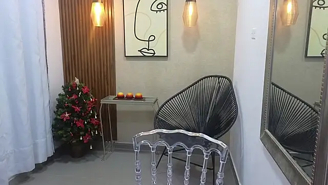 Coral Lise online show from December 2025 11:19:01 AM