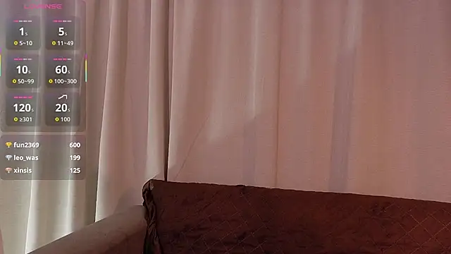 Snapshot of YuliethPetite chatting on November 2025 11:34:01 AM YuliethPetite online show from November 2025 11:34:01 AM