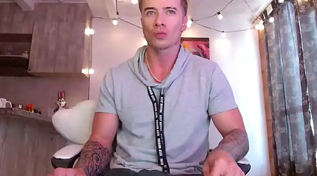 Ryannblue07 online show from March 2025 06:55:02 PM