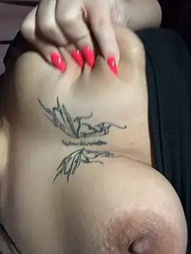 Snapshot of mariabootyyy chatting on March 2025 02:04:01 AM mariabootyyy online show from March 2025 02:04:01 AM