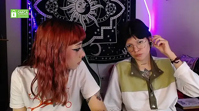 lovelockedlips online show from October 2025 01:33:02 AM