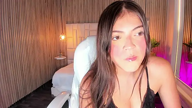 Snapshot of DulceVela_ chatting on October 2025 10:40:01 PM DulceVela  online show from October 2025 10:40:01 PM