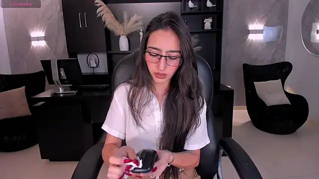 LarisaSmirnov online show from January 2026 05:12:02 AM