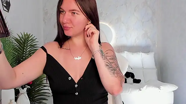 Snapshot of babyisperfect chatting on September 2025 03:39:02 AM babyisperfect online show from September 2025 03:39:02 AM