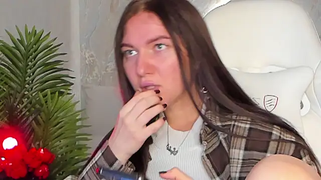 Snapshot of babyisperfect chatting on September 2025 05:07:02 AM babyisperfect online show from September 2025 05:07:02 AM