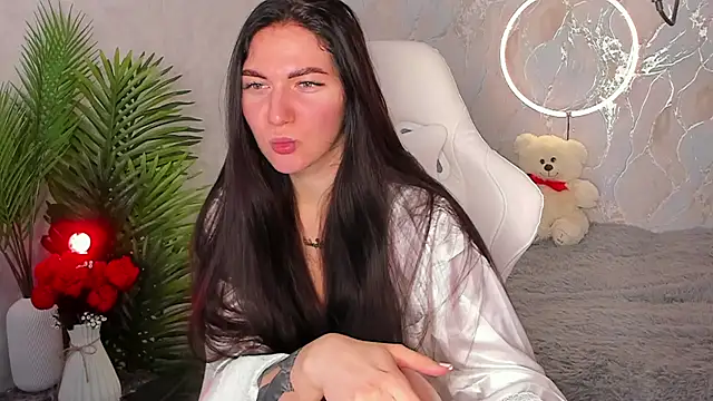 Snapshot of babyisperfect chatting on December 2025 03:12:02 AM babyisperfect online show from December 2025 03:12:02 AM