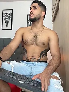 Snapshot of Maximiliano_ford chatting on February 2026 04:35:02 PM Maximiliano ford online show from February 2026 04:35:02 PM