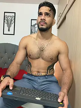 Snapshot of Maximiliano_ford chatting on April 2026 10:43:02 AM Maximiliano ford online show from April 2026 10:43:02 AM