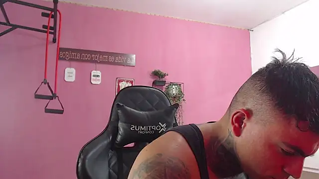 Max Stron111 online show from March 2025 04:40:02 PM