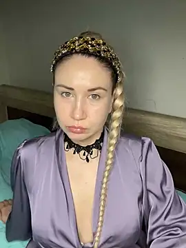 Nikusia online show from March 2025 06:14:01 PM