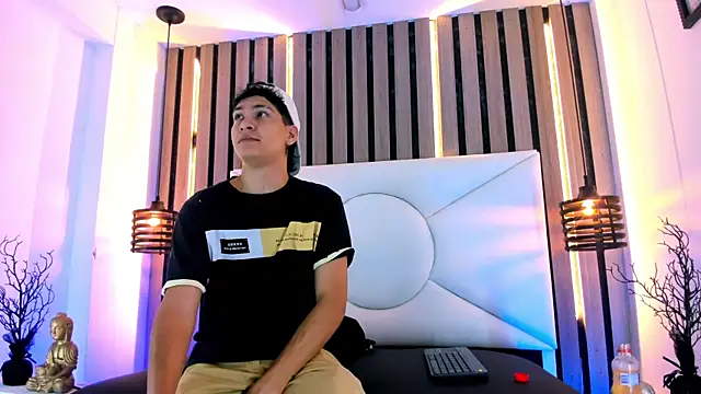 Jhojan twink online show from November 2025 11:56:02 AM