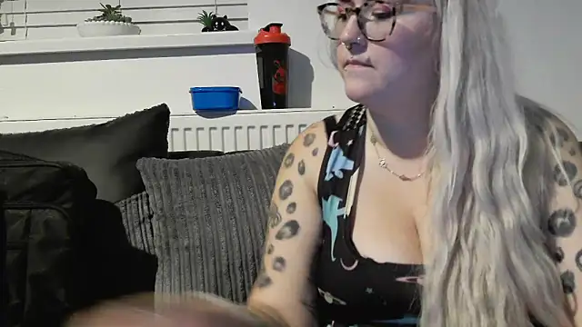 Snapshot of Sizzling_Indie36 chatting on September 2025 11:37:02 PM Sizzling Indie36 online show from September 2025 11:37:02 PM