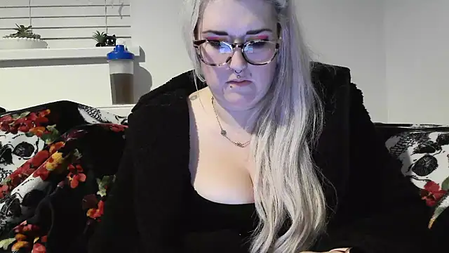 Snapshot of Sizzling_Indie36 chatting on September 2025 09:37:01 PM Sizzling Indie36 online show from September 2025 09:37:01 PM