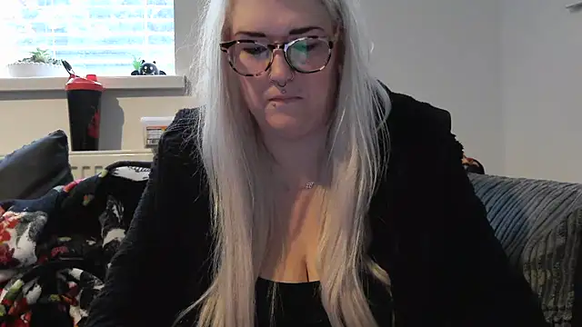 Snapshot of Sizzling_Indie36 chatting on September 2025 11:20:02 AM Sizzling Indie36 online show from September 2025 11:20:02 AM