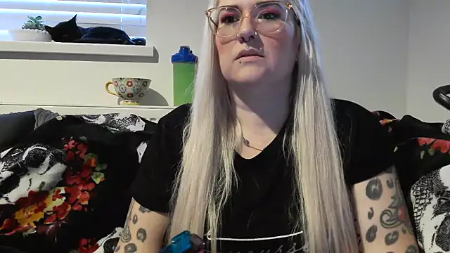 Snapshot of Sizzling_Indie36 chatting on September 2025 05:18:02 PM Sizzling Indie36 online show from September 2025 05:18:02 PM