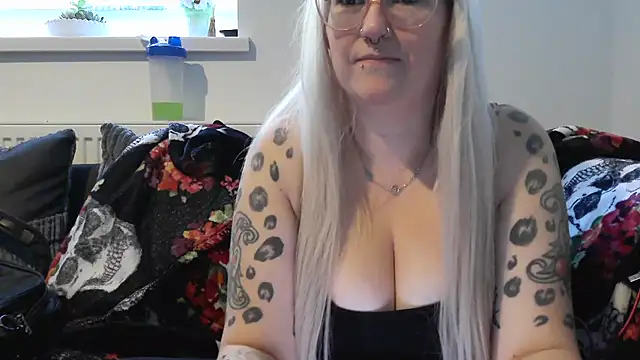 Snapshot of Sizzling_Indie36 chatting on September 2025 08:19:01 AM Sizzling Indie36 online show from September 2025 08:19:01 AM