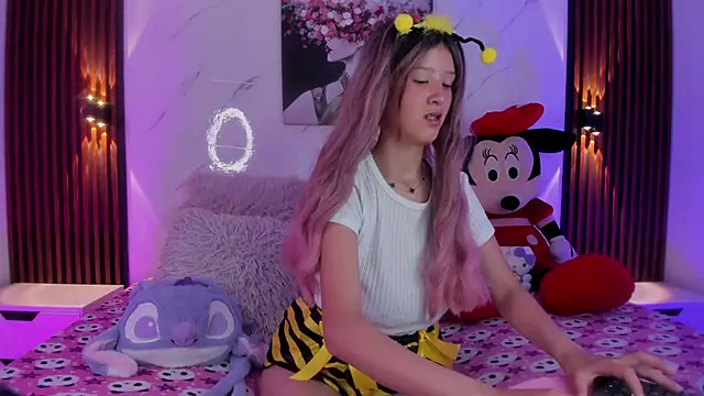 Sophie joyy online show from March 2026 04:41:02 AM