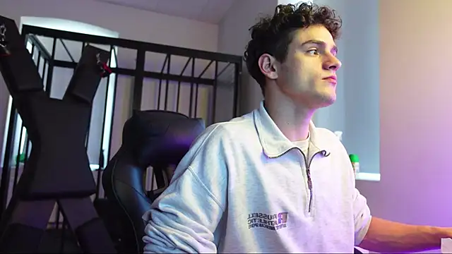 Brad Holloway online show from October 2025 12:39:02 PM