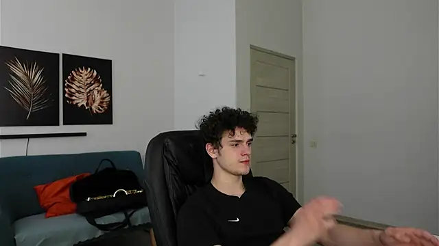 Snapshot of Brad_Holloway chatting on April 2026 02:03:01 PM Brad Holloway online show from April 2026 02:03:01 PM