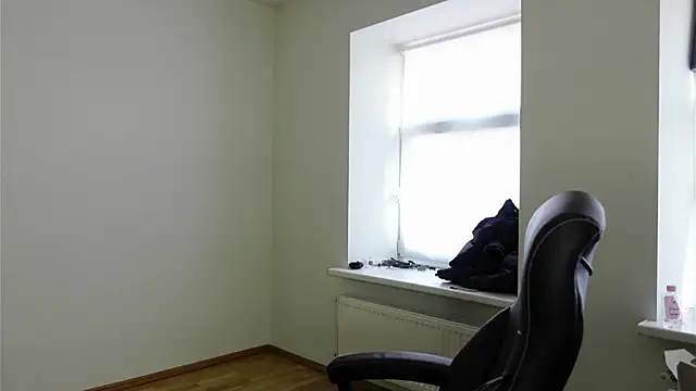 Snapshot of Brad_Holloway chatting on April 2026 02:50:01 PM Brad Holloway online show from April 2026 02:50:01 PM