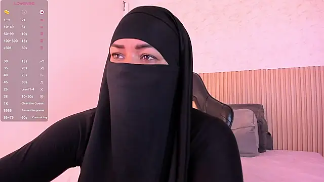 Snapshot of Layla_arabelle chatting on July 2026 08:36:02 PM Layla arabelle online show from July 2026 08:36:02 PM