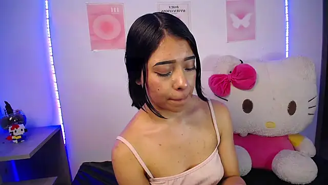 Emilybutterfly1 online show from December 2025 11:54:01 PM