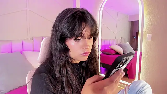 Eimmy bm online show from October 2025 07:25:01 PM