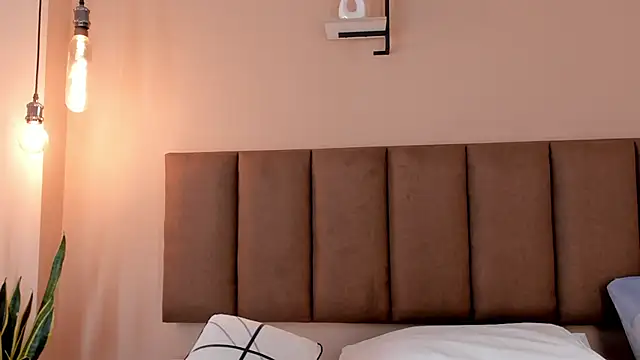 honeygray02 online show from December 2025 03:35:01 AM