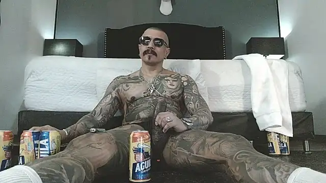 danilog515 online show from November 2025 05:37:01 PM