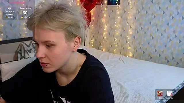 Snapshot of Tara_Lawson chatting on February 2026 11:06:02 AM Tara Lawson online show from February 2026 11:06:02 AM