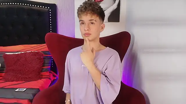 Snapshot of LiamWildx20 chatting on September 2025 04:36:02 AM LiamWildx20 online show from September 2025 04:36:02 AM