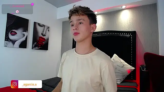 LiamWildx20 online show from February 2026 05:03:02 AM