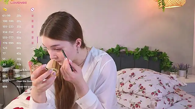 ConstanceHelms online show from November 2025 05:06:01 AM