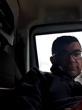 Maurzioxh online show from September 2025 12:20:01 PM