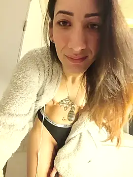 Snapshot of meletalex chatting on March 2026 04:18:01 AM meletalex online show from March 2026 04:18:01 AM