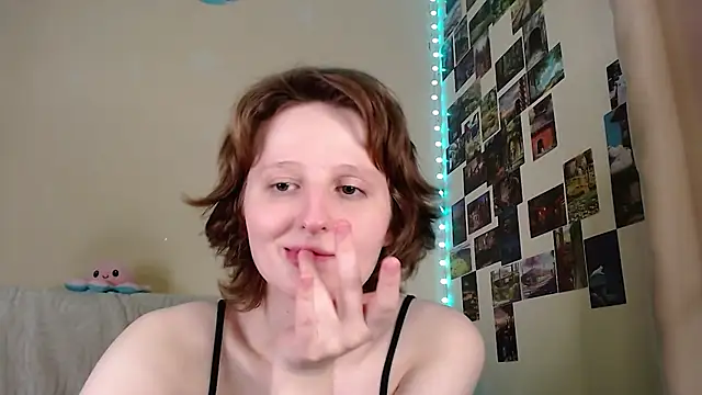 c0ralynx online show from March 2025 04:25:01 AM