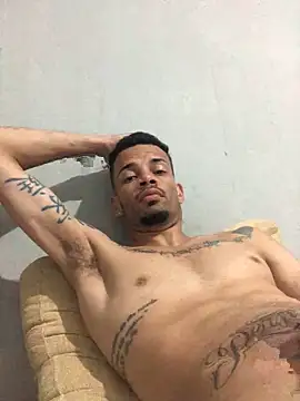 HenriquePhn online show from February 2026 02:38:02 AM