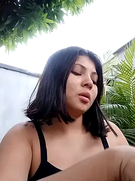 Snapshot of abby_roux chatting on September 2025 10:32:01 PM abby roux online show from September 2025 10:32:01 PM