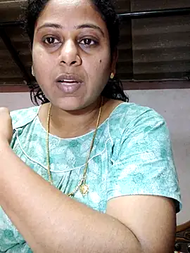 JENNIFERtamil online show from April 2026 07:42:02 AM
