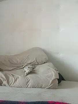 Snapshot of thegenie101 chatting on April 2026 06:13:02 PM thegenie101 online show from April 2026 06:13:02 PM