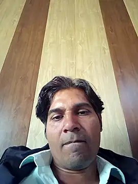 johnny8731 online show from November 2025 06:33:02 AM